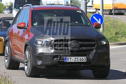 Mercedes-Benz GLE doet een jasje uit