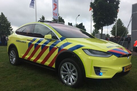 Tesla Model X als 'rapid responder'