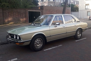 In het wild bmw 5-serie E12