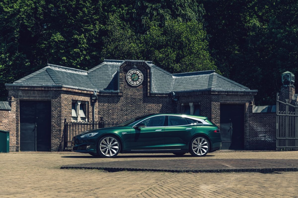 Tesla Model S Shooting Brake