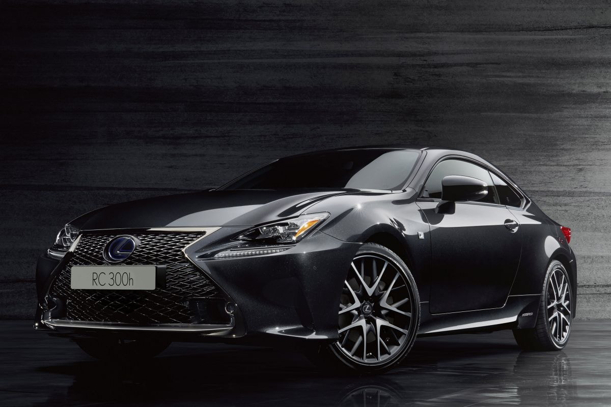 Lexus RC 300h F Sport Black Edition