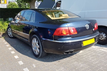 Volkswagen Phaeton W12 In het Wild