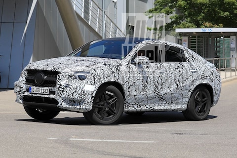 Nieuwe Mercedes-Benz GLE Coupé betrapt