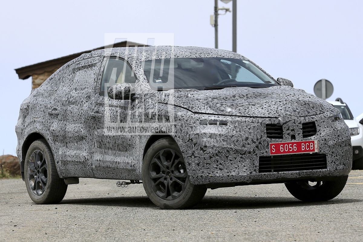 Spyshots Renault Captur 'Coupé'
