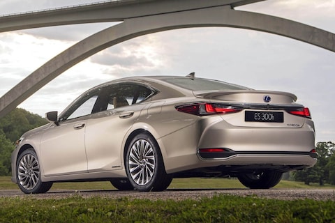 Dit kost de Lexus ES