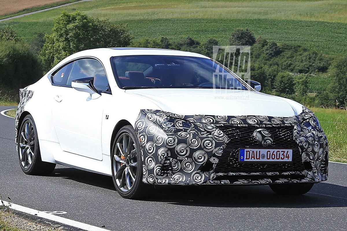 Lexus RC F facelift spyshots