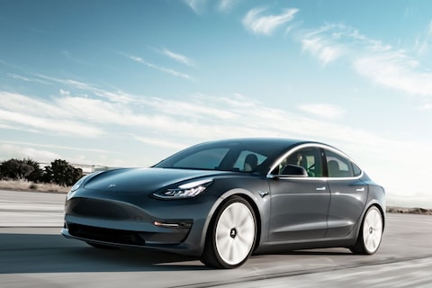 'Murdoch in race voor voorzitterschap Tesla'