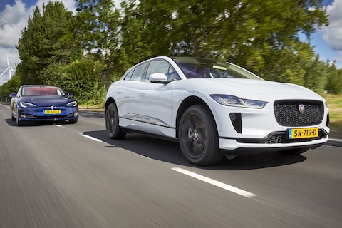 Jaguar I-Pace vs Tesla Model S 75D - Vergelijkende Test