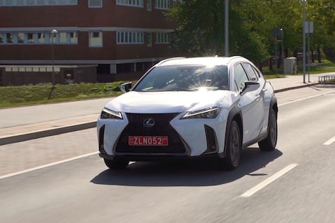 Test: Lexus UX 250h (2018)