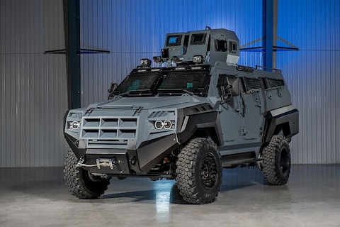 Tank: Roshel Senator 