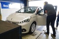Peugeot 208 op de rollenbank