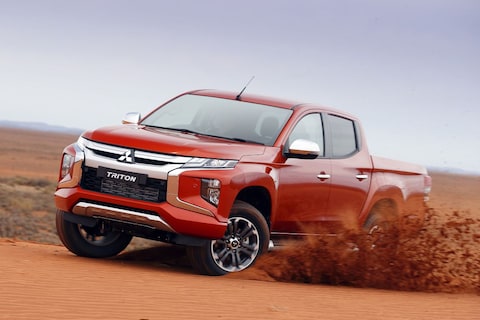 Mitsubishi L200 onder het mes