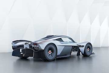 Aston Martin Valkyrie V12