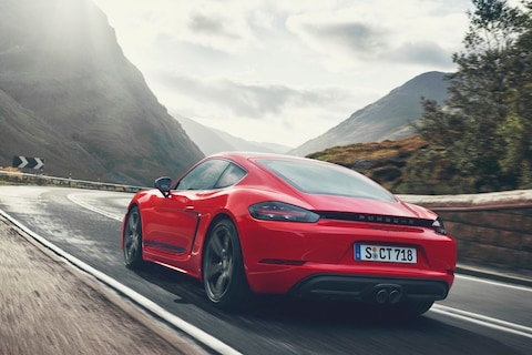 Porsche 718 Boxster T en Cayman T losgebroken