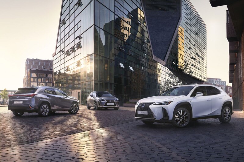 Lexus UX 250h 
