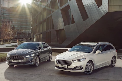 Ford Mondeo onder het mes