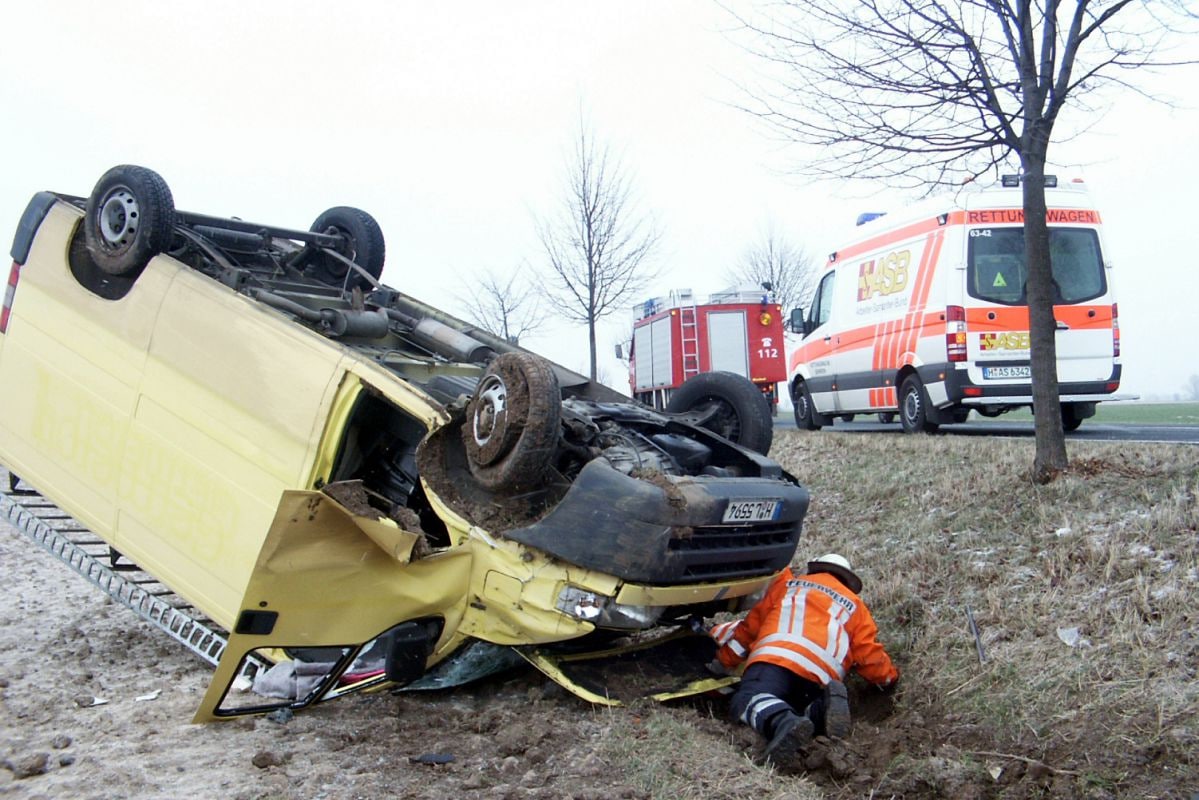 Verkeersongeval Duitsland ongeluk ambulance