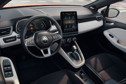 Nieuwe Renault Clio toont interieur