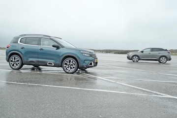 Citroën C5 Aircross vs. Peugeot 3008