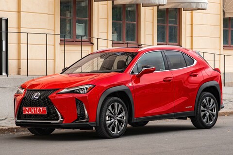 Lexus UX 250h Preference Line