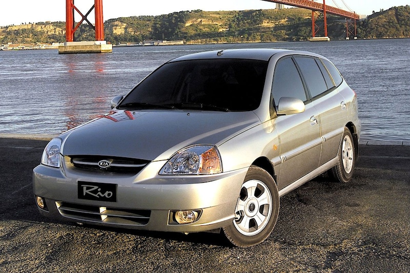 Facelift Friday: Kia Rio (2002) - AutoWeek