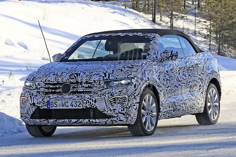 Sneeuwpret met de Volkswagen T-Roc Cabriolet