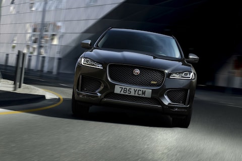 Jaguar F-Pace als 300 Sport en Chequered Flag