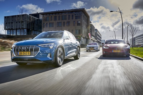 Elektrische auto EV I-Pace E-Tron Model S