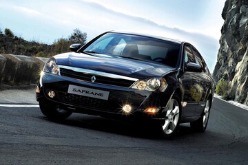 De Tweeling: Nissan Teana - Renault Safrane - Sams