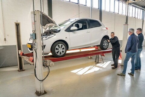 Mazda 2 BiFuel - 2012 - 303.652 km - Klokje Rond