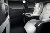 Lexus LM300h