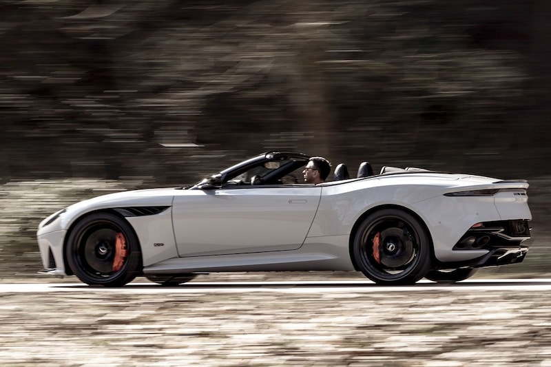 Aston Martin DBS Superleggera Volante