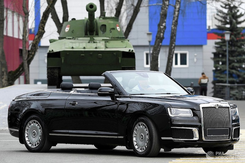 Aurus Senat Convertible