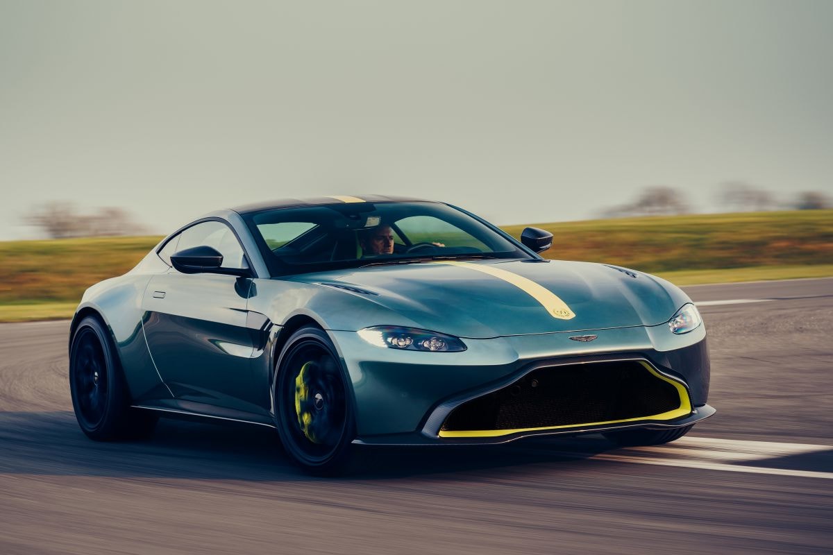 Aston Martin AMR Pro handbak
