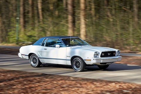 Ford Mustang II Ghia V8 (1976) - Klokje Rond Klassiek