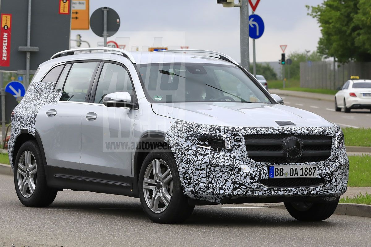 Mercedes-Benz GLB spyshots