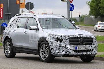 Mercedes-Benz GLB spyshots