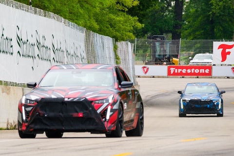 Cadillac teast meer 'V' voor CT4 en CT5