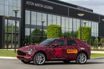 Aston Martin DBX Wales St. Athan