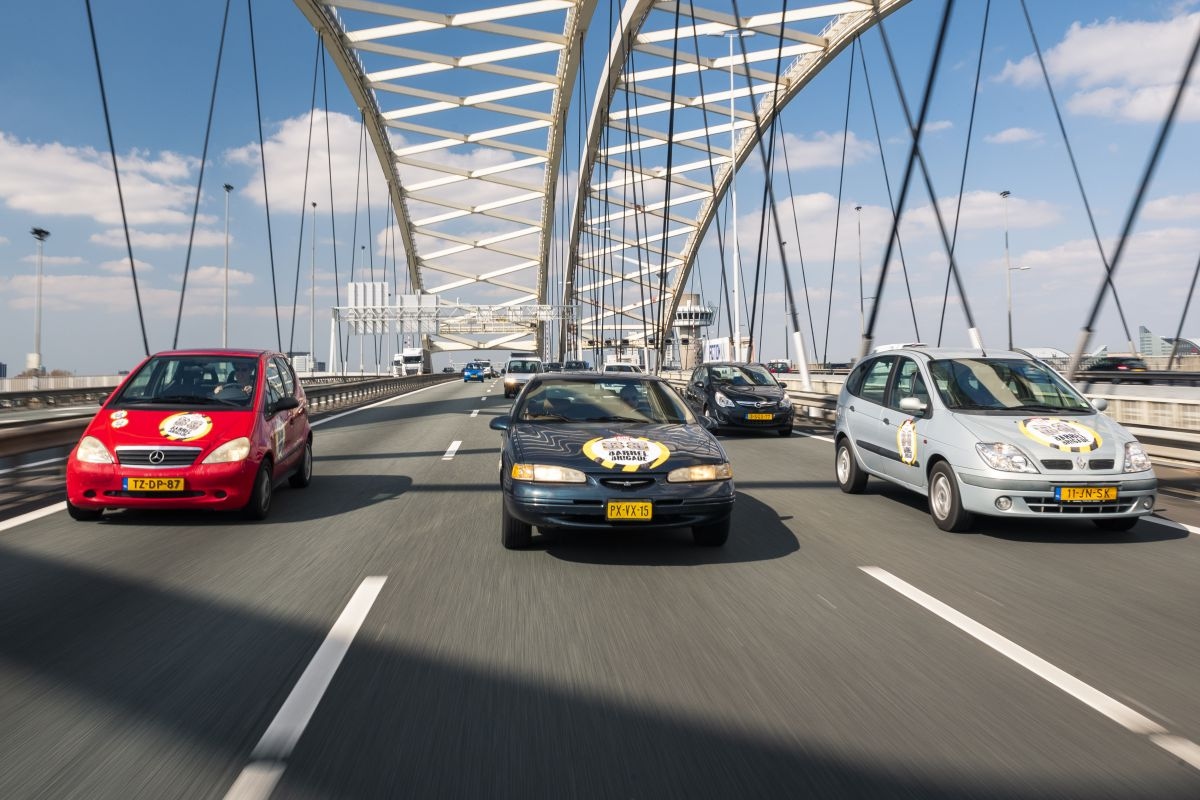 Barrels Van Brienenoordbrug snelweg 
