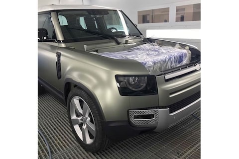 Land Rover Defender weer in beeld