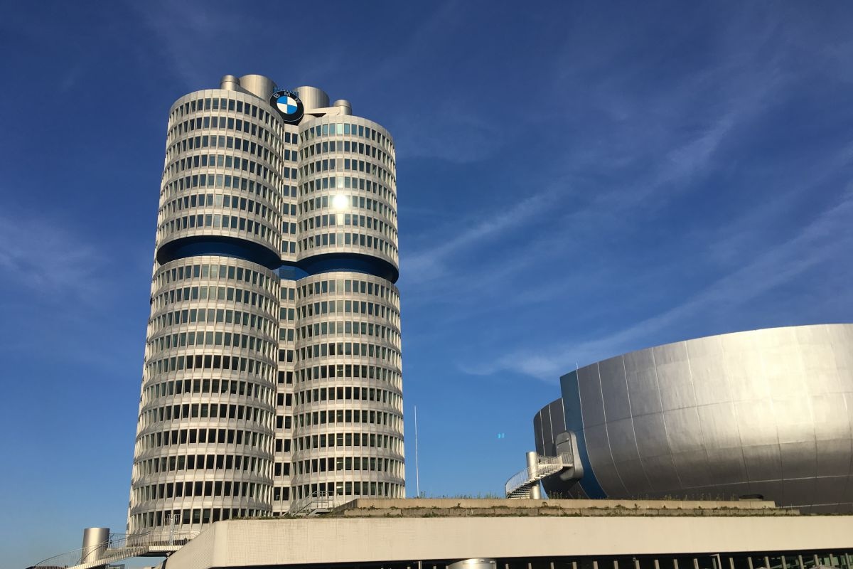 BMW hoofdkantoor München viercilinder