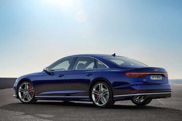 Audi S8
