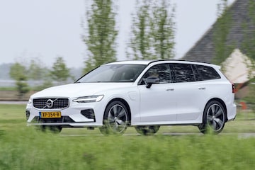 Volvo V60 T8 PHEV Plug-in