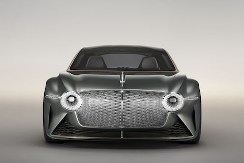 ‘Bentleys eerste elektrische auto komt in 2025’