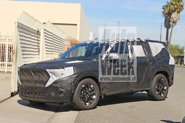 Jeep Grand Cherokee spyshots