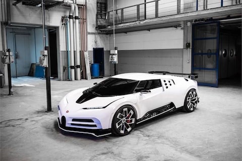 Bugatti ‘Centodieci’ lekt uit