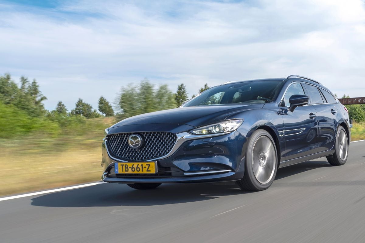 Mazda 6 Sportbreak SkyActiv G-165 Signature
