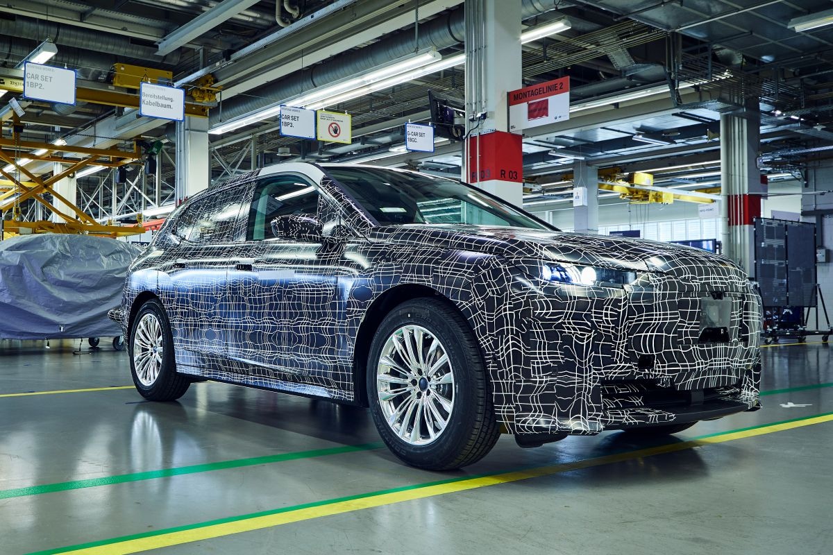 BMW iNext productie