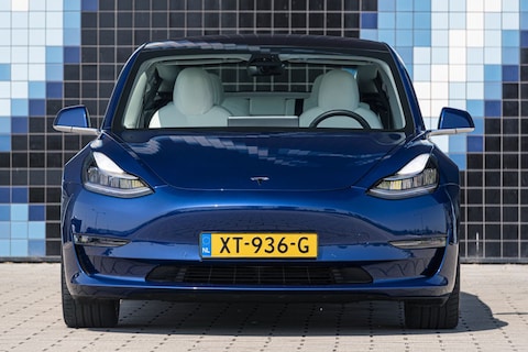 Levering Tesla Model 3 deze maand helemaal ingezakt